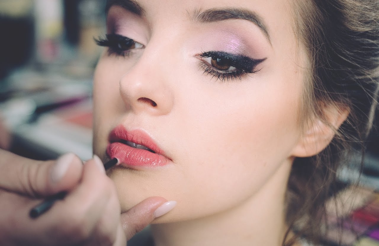Editorial eyeliner and lip makeup inspiration from Rio PMU Studio gallery